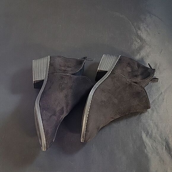 OLD NAVY G CUTOUT BASIC BACK ZIPPER CLOSURE SUEDE ROUND TOE KIDS TODDLER AN… R3 - Picture 13 of 16